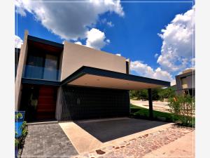 Casa en Altozano el Nuevo Querétaro, Querétaro, Querétaro