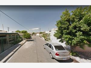 Casa en venta en FOVISSSTE Nueva los Ángeles, Torreón — foto 3 de 6