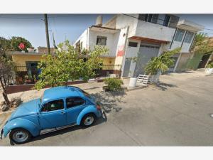 Casa en Villas de Guadalupe, Guadalajara, Jalisco