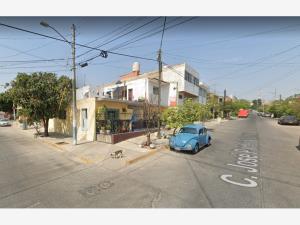 Casa en venta en Villas de Guadalupe, Guadalajara — foto 3 de 7