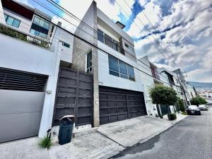 Casa en venta en Colinas de San Jerónimo, Monterrey — foto 2 de 16