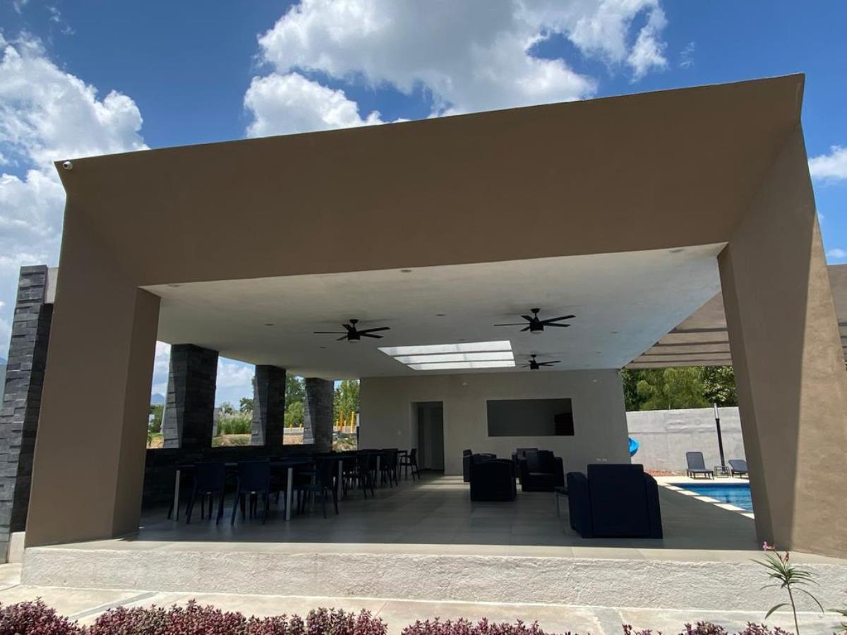 Terreno en venta en Amorada Privada Residencial, Santiago — foto 1 de 9