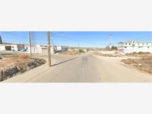 Casa en Lomas de la Presa, Tijuana, Baja California