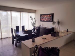 Casa en venta en Cañadas del Arroyo, Corregidora — foto 2 de 36