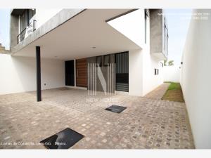 Casa en venta en Lomas de Comanjilla, León — foto 2 de 29