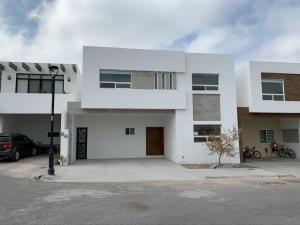 Casa en venta en Privadas de Santiago, Saltillo — foto 2 de 13