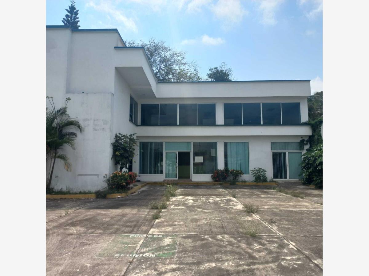 Edificio en renta en Santa Emilia, Poza Rica de Hidalgo — foto 1 de 10