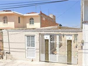 Casa en Lázaro Cárdenas, Querétaro, Querétaro
