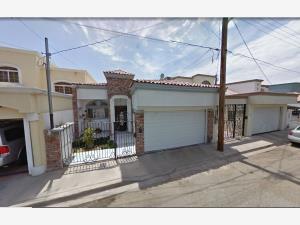 Casa en venta en Calafia, Mexicali — foto 3 de 12