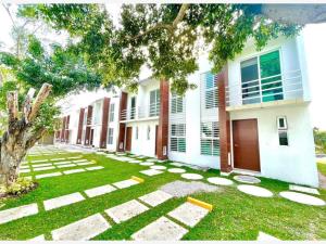 Casa en venta en Lomas de Jiutepec, Jiutepec — foto 2 de 9