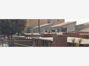 Casa en Villas del Dorado, Tijuana, Baja California