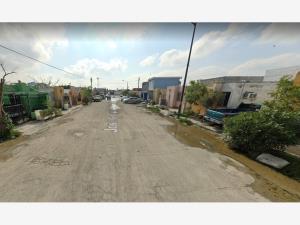 Casa en venta en Toboganes, Nuevo Laredo — foto 3 de 6