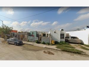 Casa en venta en Toboganes, Nuevo Laredo — foto 2 de 7