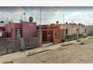 Casa en venta en Toboganes, Nuevo Laredo — foto 3 de 7