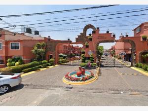 Casa en Ciudad Satelite, Naucalpan de Juárez, México