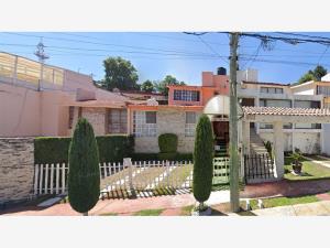 Casa en Lomas Verdes 5a Sección (La Concordia), Naucalpan de Juárez, México