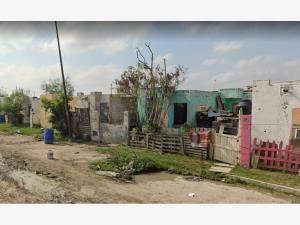 Casa en venta en Toboganes, Nuevo Laredo — foto 2 de 7