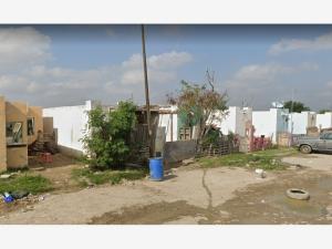 Casa en venta en Toboganes, Nuevo Laredo — foto 3 de 7