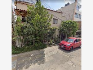 Casa en Lomas de Occipaco, Naucalpan de Juárez, México
