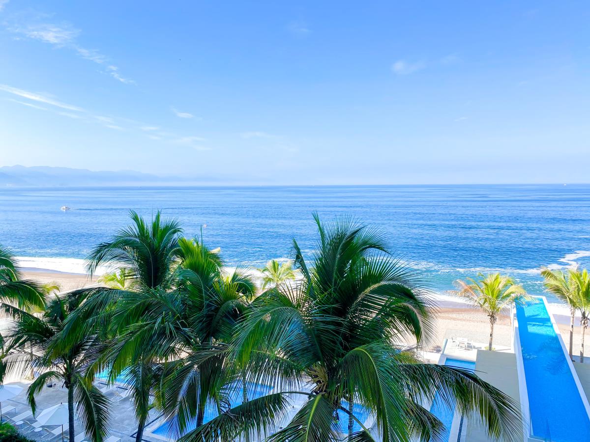 Departamento en venta en Zona Hotelera Norte, Puerto Vallarta — foto 1 de 26