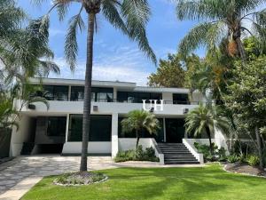 Casa en Jardines de Delicias, Cuernavaca, Morelos