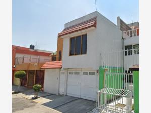 Casa en Acueducto de Guadalupe, Gustavo A. Madero, Ciudad de México