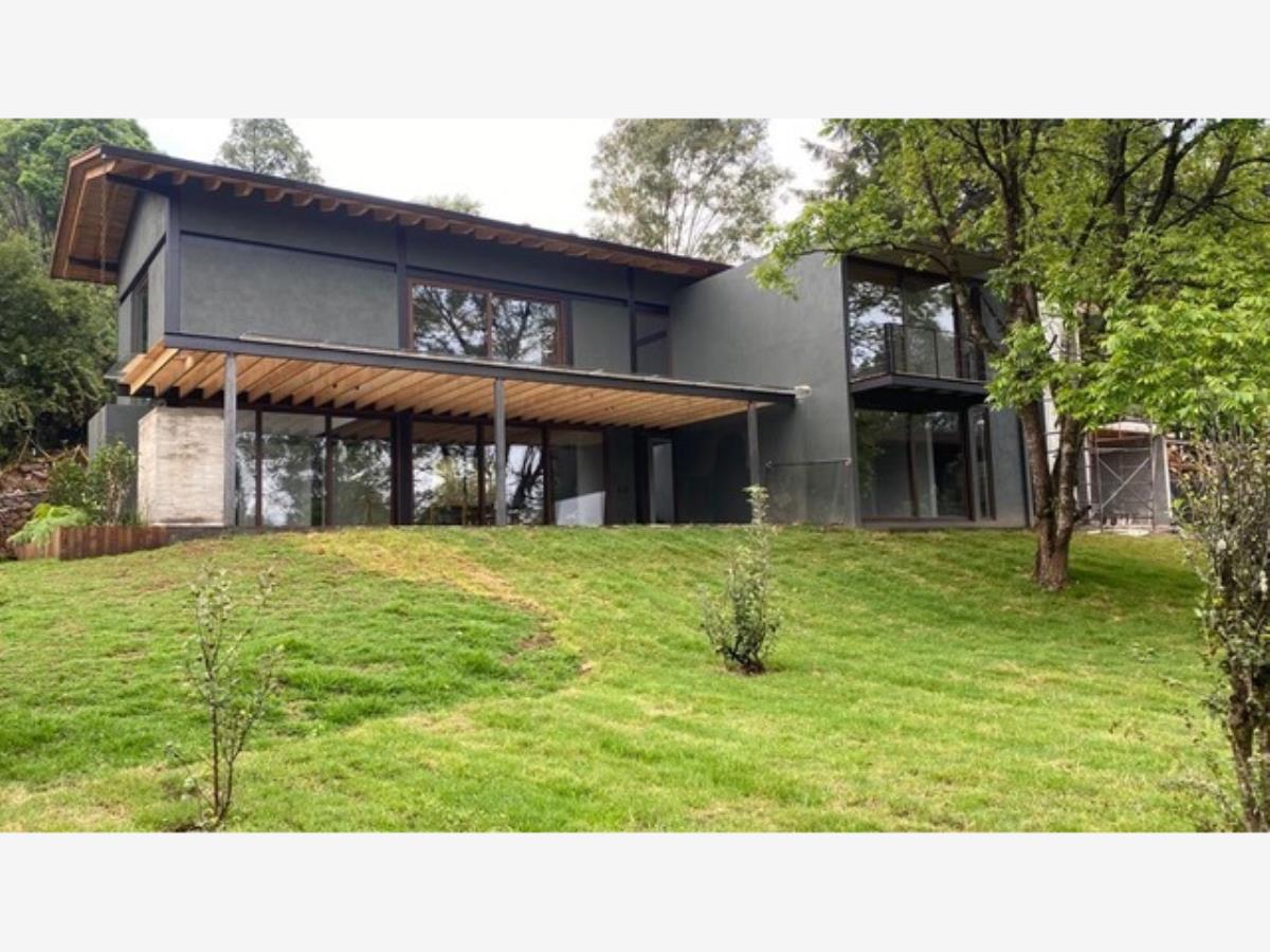 Casa en venta en Valle de Bravo, Valle de Bravo — foto 1 de 16