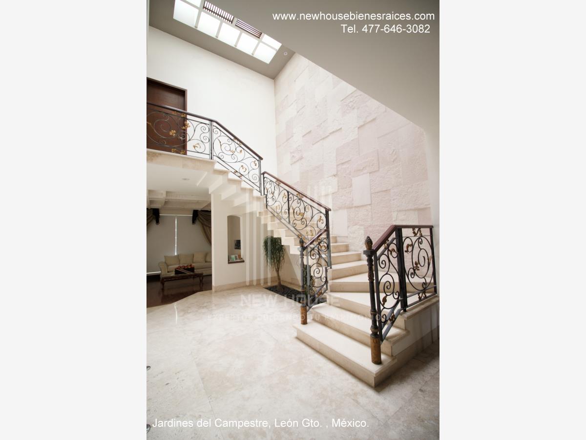 Casa en venta en Jardines del Campestre, León — foto 1 de 24
