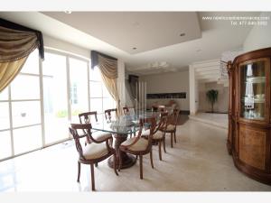 Casa en venta en Jardines del Campestre, León — foto 3 de 24