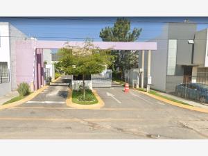 Casa en venta en Oyamel, Zapopan — foto 2 de 15