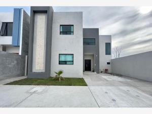 Casa en venta en Villas de Guadalupe, Saltillo — foto 2 de 16
