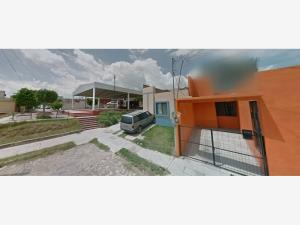Casa en venta en Villas de Marfil, Guanajuato — foto 2 de 7