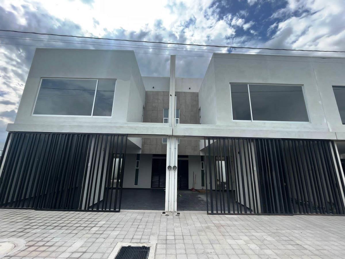 Casa en venta en San Bernardino Tlaxcalancingo, San Andrés Cholula — foto 1 de 15