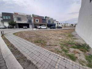 Terreno en venta en Lomas de Angelópolis, San Andrés Cholula — foto 3 de 4