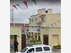 Casa en Tlacopa, Toluca, México