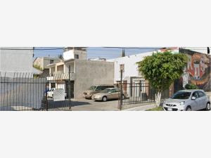 Casa en Los Lobos, Tijuana, Baja California