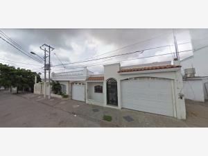 Casa en venta en Las Huertas, Culiacán — foto 2 de 6