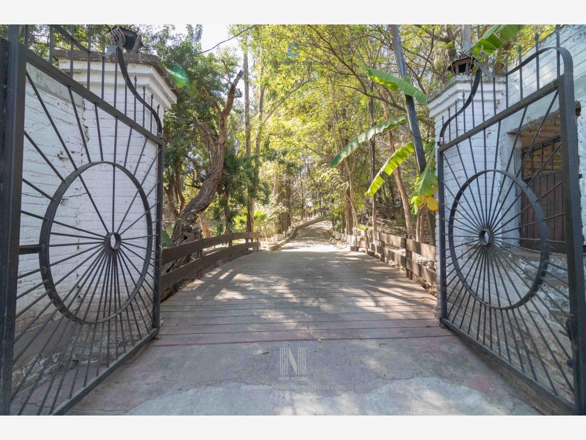 Terreno en venta en San Francisco del Rincon Centro, San Francisco del Rincón — foto 1 de 19