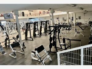 Edificio en venta en Cumbres, Saltillo — foto 2 de 40