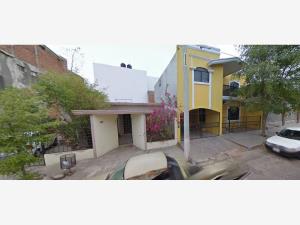 Casa en venta en Los Pinos, Culiacán — foto 2 de 8