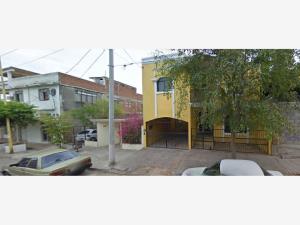 Casa en venta en Los Pinos, Culiacán — foto 3 de 8