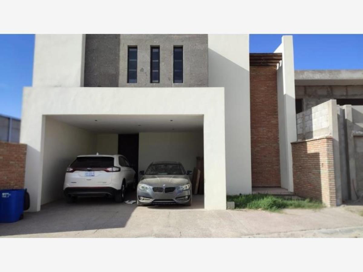 Casa en venta en Alebrijes Residencial, Torreón — foto 1 de 13