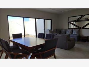 Casa en venta en Alebrijes Residencial, Torreón — foto 2 de 13