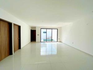 Casa en venta en Lomas de la Rioja, Alvarado — foto 3 de 4