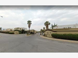 Casa en venta en Urbi Villa del Rey, Monterrey — foto 2 de 7