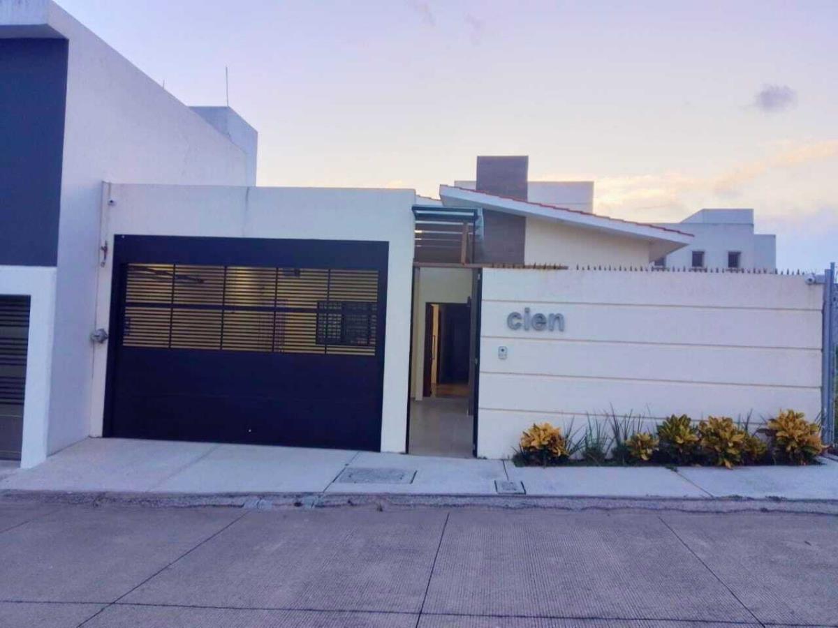 Casa en renta en Lomas Diamante, Alvarado — foto 1 de 4