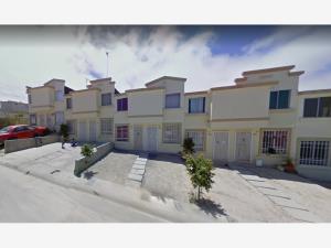 Casa en venta en Urbi Quinta del Cedro Segunda Sección, Tijuana — foto 2 de 7
