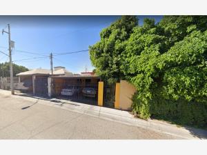 Casa en Hacienda del Sol, Mexicali, Baja California