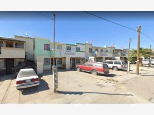 Casa en Villa del Prado Segunda Sección, Tijuana, Baja California