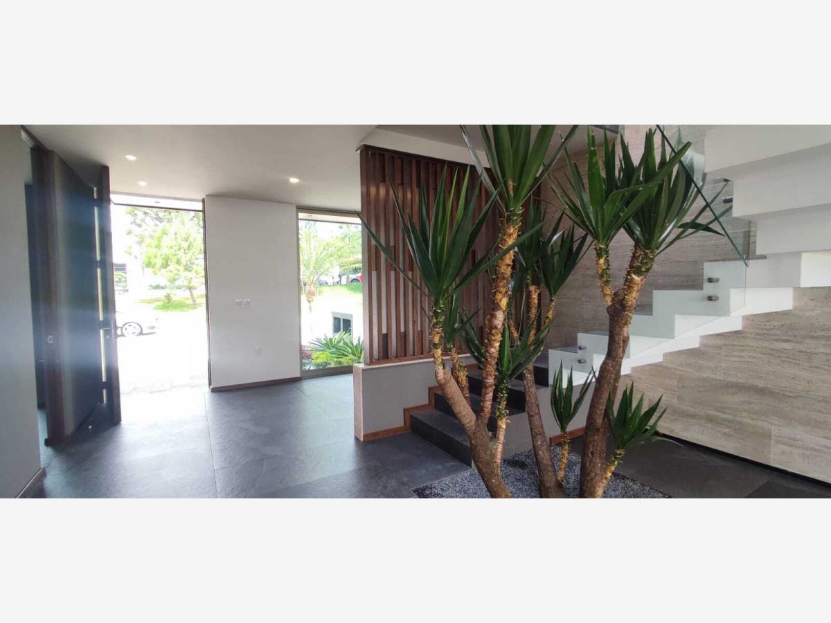 Casa en venta en Rincón de la Montaña, Morelia — foto 1 de 31